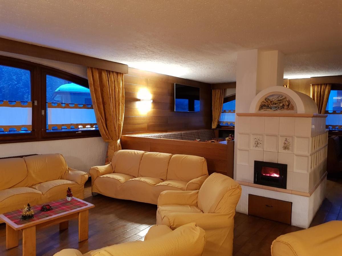 Hotel Alle Tre Baite Santa Caterina Valfurva Exteriér fotografie